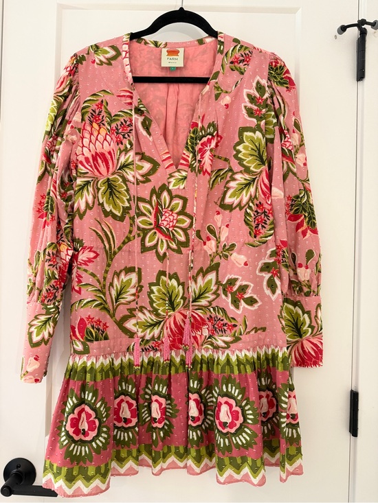 FARM Rio Dresses & Skirts - FARM Rio Pink Floral Dress with Green Trim